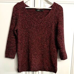 Mexx Metropolitan Size Small Scoop Neck 3/4 Sleeves Burgundy/Gold Woven Sweater